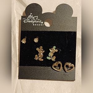 Vintage Disneyland earrings with Mickey